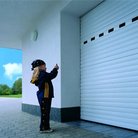 brama roletowa Wiśniowski