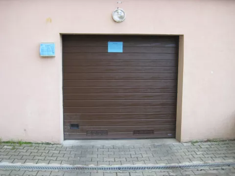 Garaż podziemny