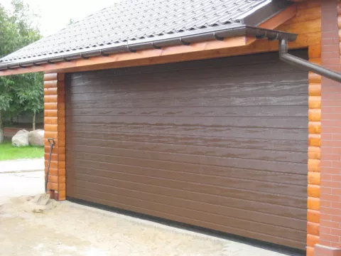 Montaż bram garażowych i przemysłowych