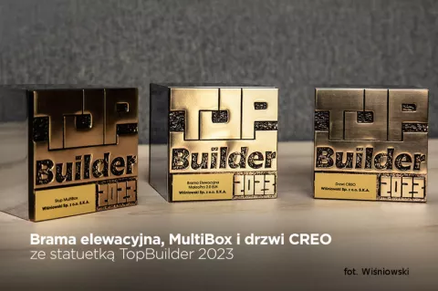 Brama elewacyjna i słup Multibox wyróżnione