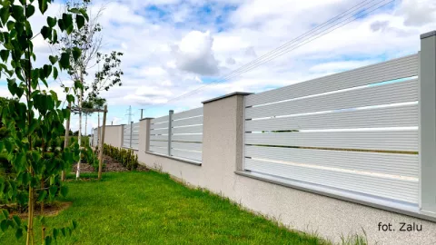 Charakterystyka ogrodzeń aluminiowych Zalu
